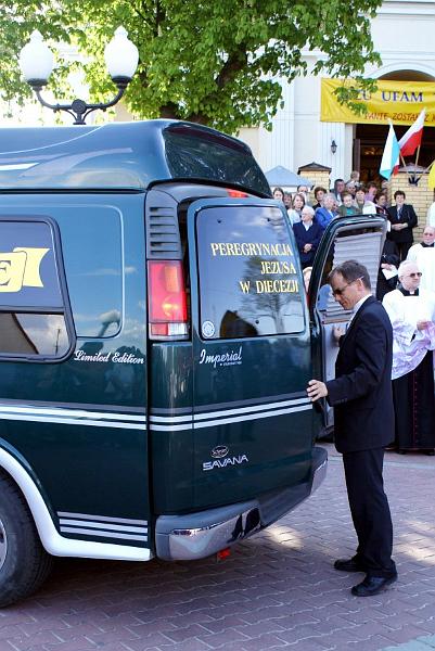 dsc01688.jpg - Peregrynacja Obrazu Chrystusa Miłosiernego w Parafii pw. Ducha Świętego w Kadzidle