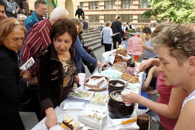 dsc02632.jpg - Promocja gminy Kadzidło w Warszawie - 26.05.2008 r.