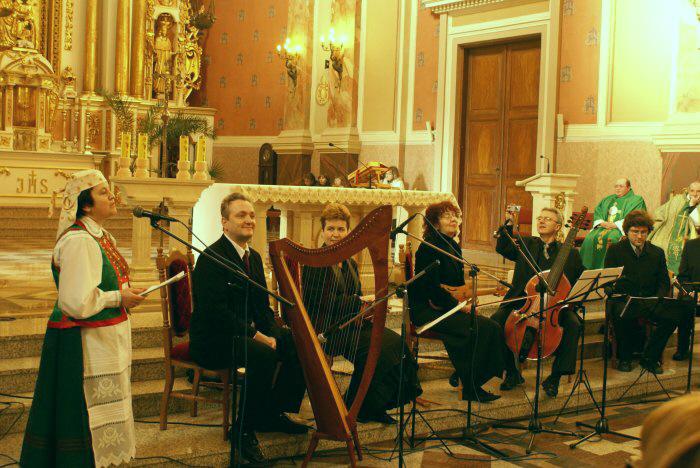 dsc03889.jpg - Jubileusz 50-lecia pracy artystycznej Apolonii Nowak