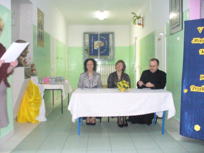 1.jpg - "PRZEKROCZYĆ PRÓG NADZIEI" - 19.04.2008 r.